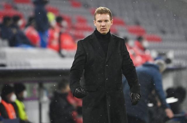 开云入口-纳帅：债务负担压垮巴萨 穆勒：巴萨跟不上欧冠强度